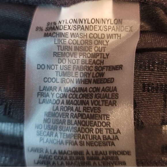 Calvin Klein Black Text Performance Wick Cropped Leggings Size Small - Picture 8 of 10